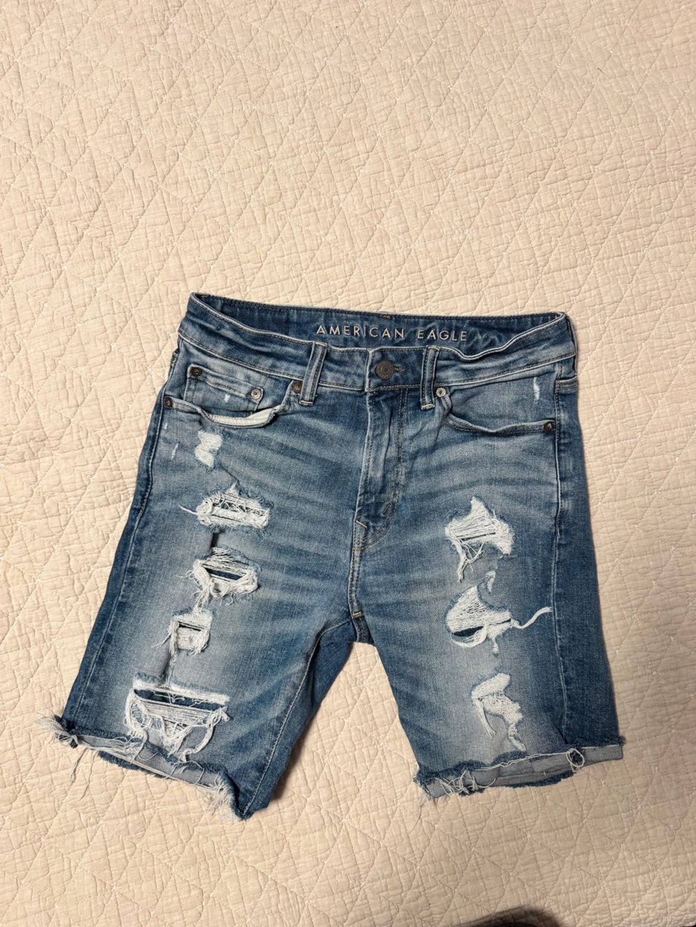 American Eagle Next Level AirFlex Men’s 29 Distressed Denim Shorts